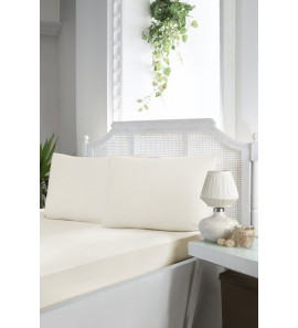 Сатинове простирадло 160х200см на гумці з наволочками First Choice Cream